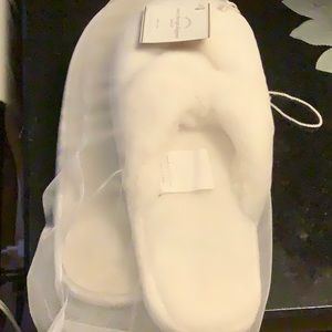 Pottery barn Sherpa slippers